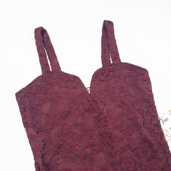 Vine and Valley Maroon Lace Bodysuit - Women's Medium - Picture 3 of 9